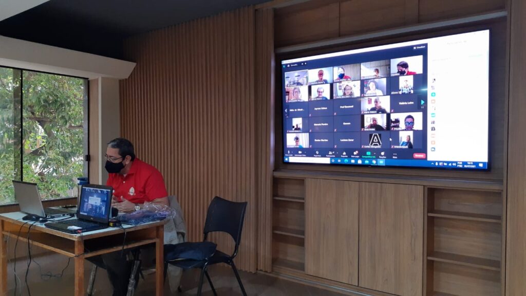 Assembleia da Ed. Básica: categoria debate intransigência dos patrões na Campanha Salarial 2021