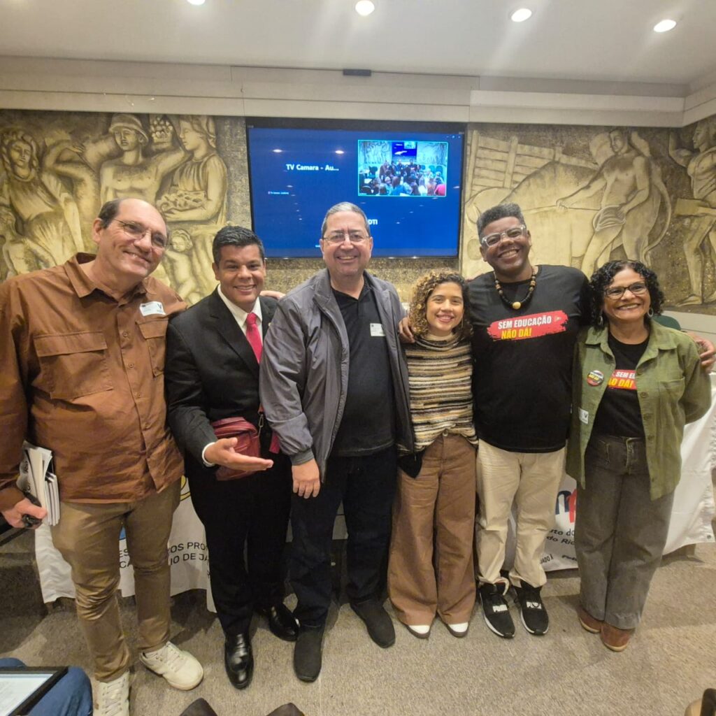 Sinpro-Rio participa de audiência pública na Câmara de Vereadores do Rio sobre adoecimento mental